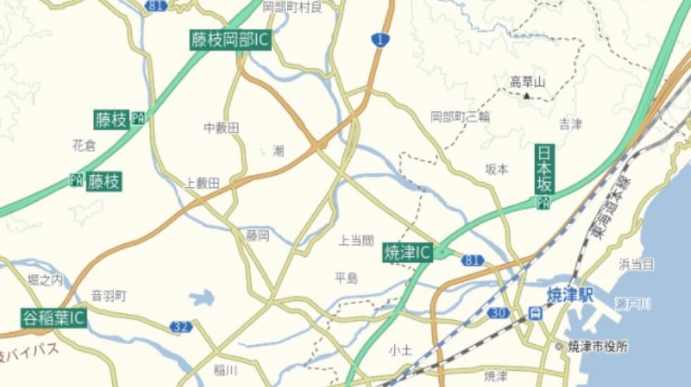 高速道路の分岐や料金所を整備